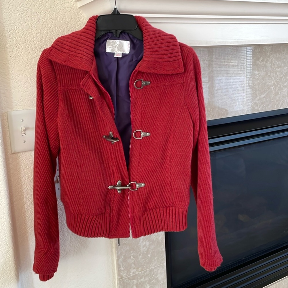 Beautiful red jacket!S Interchangeable closure (zipper or metal beautiful snaps) - Picture 1 of 14